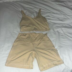 Lululemon Prosecco short set